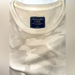 Abercrombie & Fitch Mens Athletic Fit Camo  Sweatshirt Size S Beige White Tan